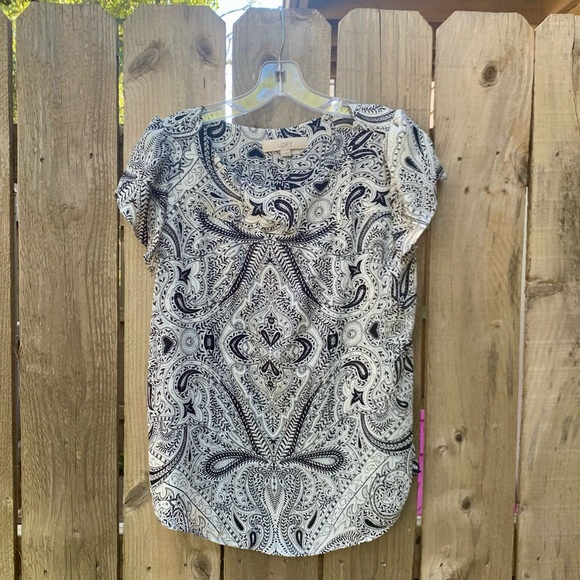 LOFT Tops With Tulip Cap Sleeves - Picture 8 of 11